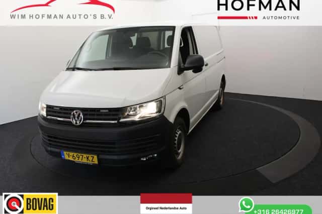 Volkswagen Transporter (2018) thumbnail 1