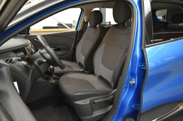 Renault Captur (2015) thumbnail 6
