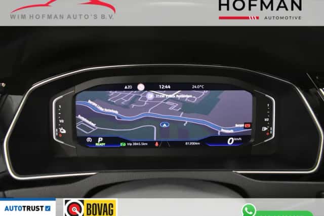 Volkswagen Passat (2023) thumbnail 1