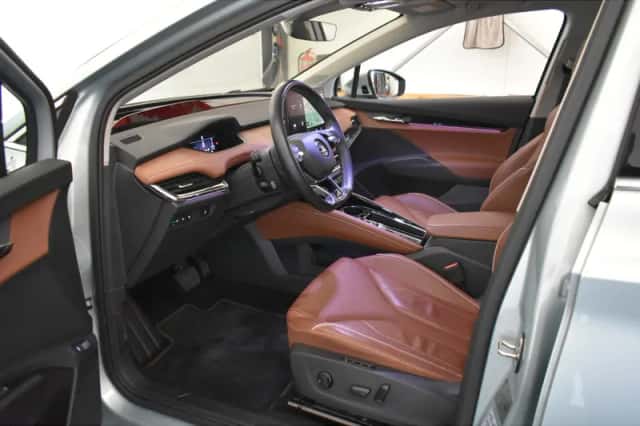 Škoda Enyaq (2021) thumbnail 2