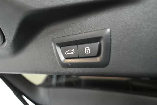 BMW X5 (2023) thumbnail 6
