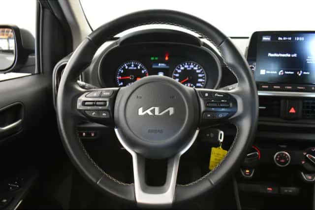 Kia Picanto (2022) thumbnail 5