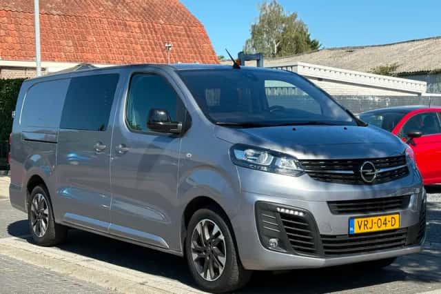 Opel Vivaro (2022) thumbnail 1