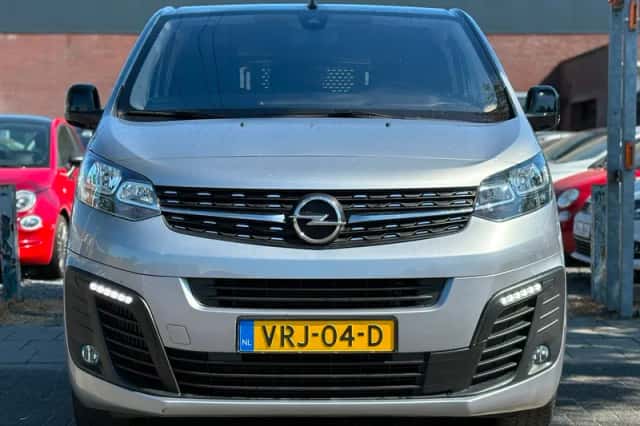 Opel Vivaro (2022) thumbnail 2