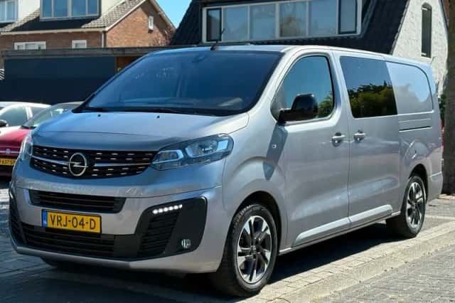 Opel Vivaro (2022) thumbnail 3