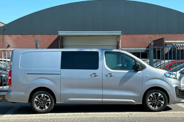 Opel Vivaro (2022) thumbnail 5