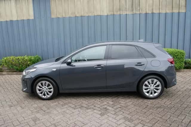 Kia Ceed (2020) thumbnail 3