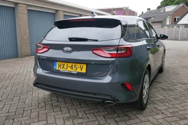 Kia Ceed (2020) thumbnail 4
