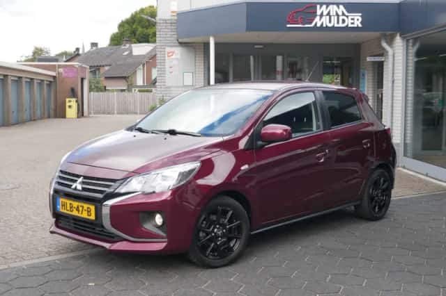 Mitsubishi Space Star (2020) thumbnail 1