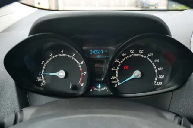 Ford Tourneo Courier (2018) thumbnail 6
