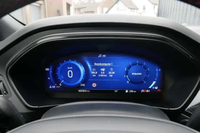Ford Focus (2022) thumbnail 6