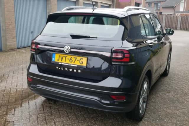 Volkswagen T-Cross (2020) thumbnail 4