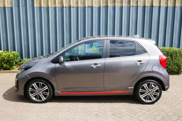 Kia Picanto (2022) thumbnail 3