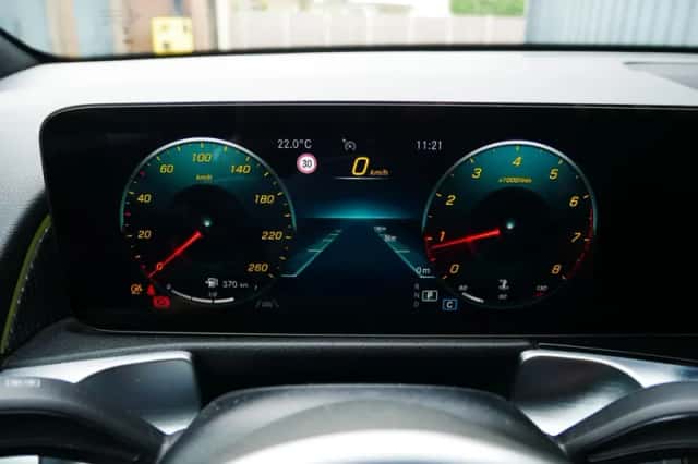 Mercedes-Benz GLB-Klasse (2022) thumbnail 6