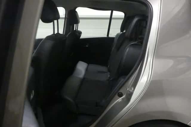 Renault Modus (2011) thumbnail 4