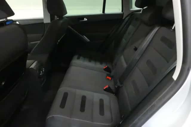 Volkswagen Tiguan (2008) thumbnail 4