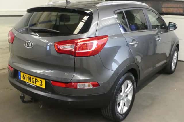 Kia Sportage (2010) thumbnail 6