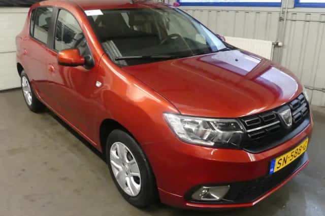Dacia Sandero (2018) thumbnail 3