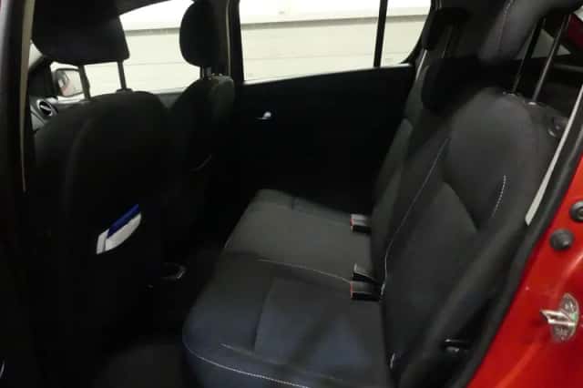 Dacia Sandero (2018) thumbnail 4