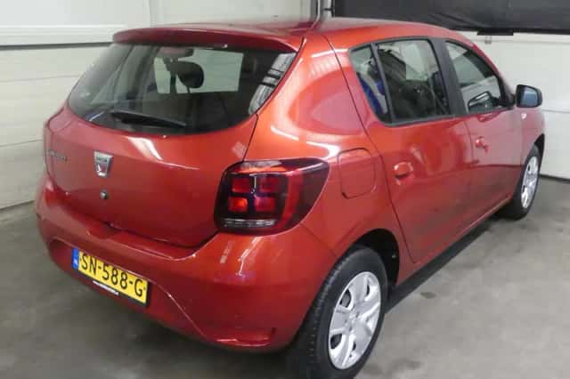 Dacia Sandero (2018) thumbnail 6