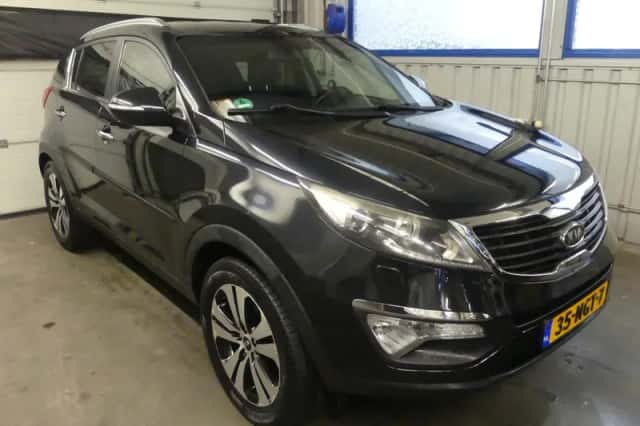 Kia Sportage (2010) thumbnail 3