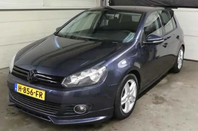 Volkswagen Golf (2009) thumbnail 1