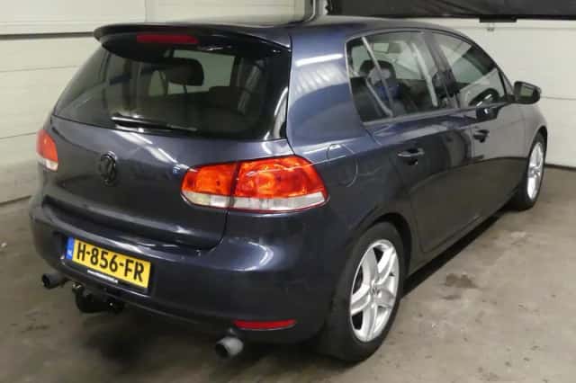 Volkswagen Golf (2009) thumbnail 6