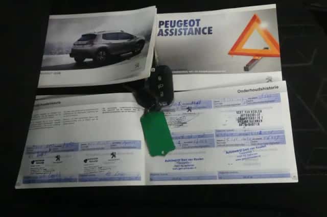 Peugeot 2008 (2014) thumbnail 5