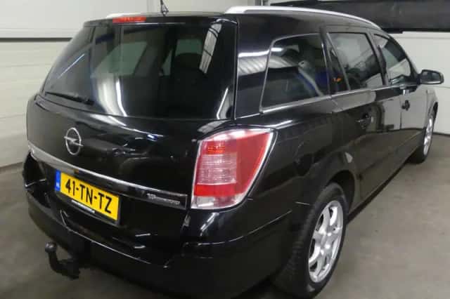 Opel Astra (2006) thumbnail 6