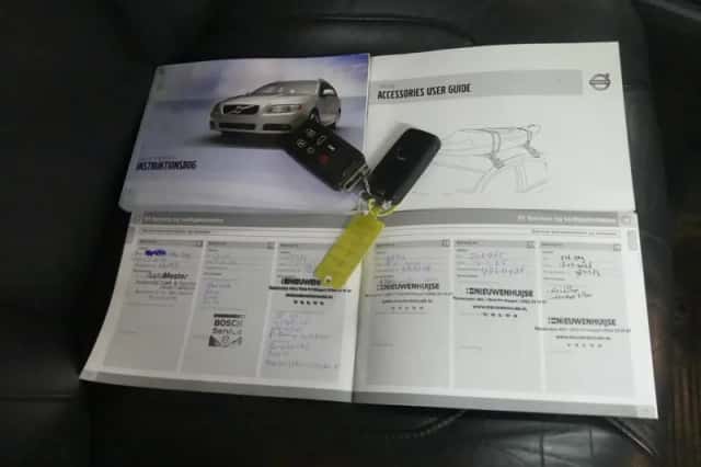 Volvo V70 (2011) thumbnail 5