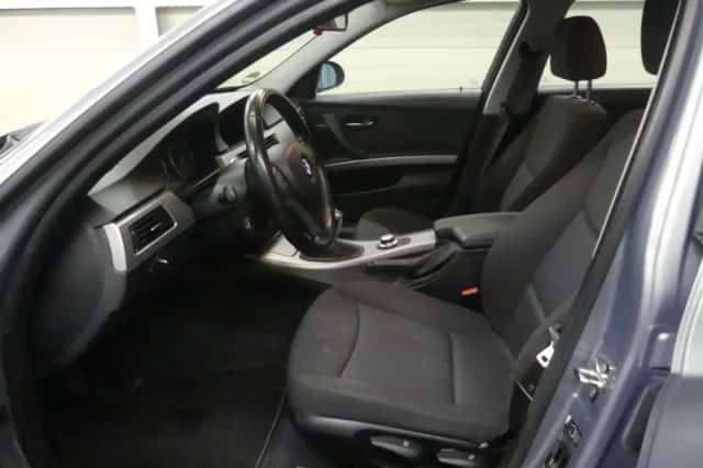 BMW 3-Serie (2008) thumbnail 2
