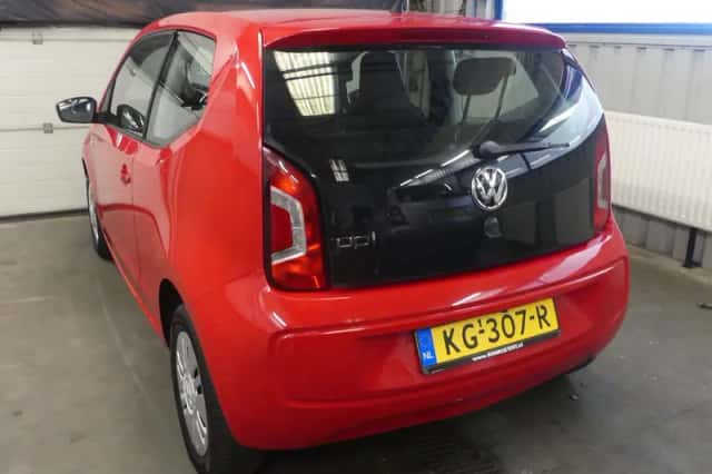 Volkswagen Up! (2012) thumbnail 6