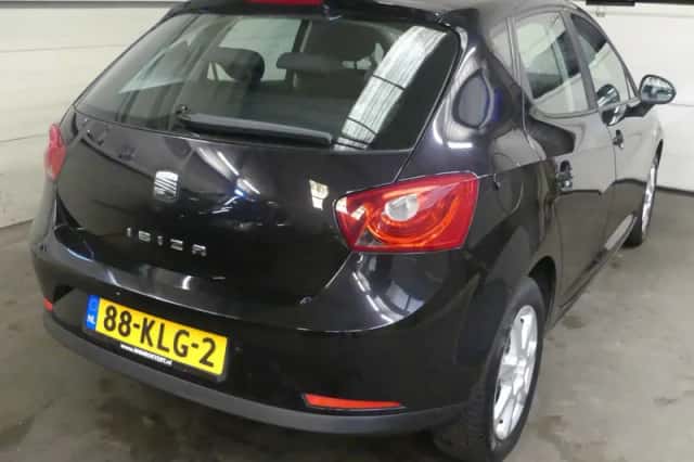 SEAT Ibiza (2010) thumbnail 6