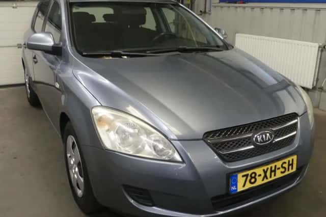 Kia Ceed (2007) thumbnail 3