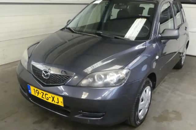 Mazda 2 (2008) thumbnail 1