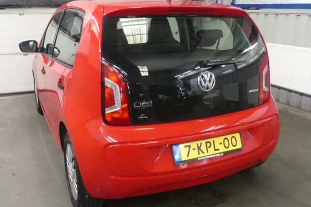 Volkswagen Up! (2013) thumbnail 6
