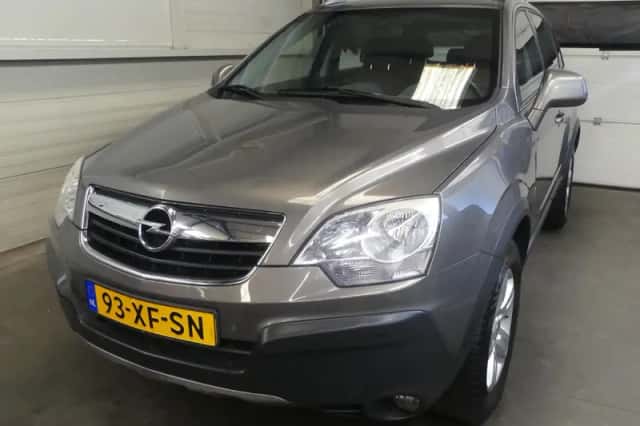 Opel Antara (2007) thumbnail 1