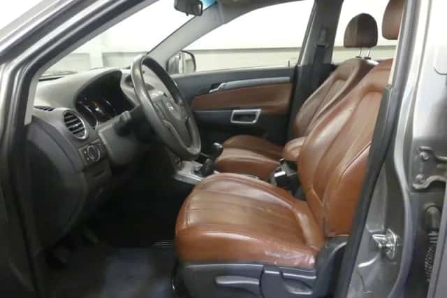 Opel Antara (2007) thumbnail 2