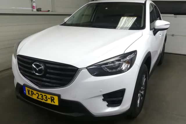 Mazda CX-5 (2016) thumbnail 1