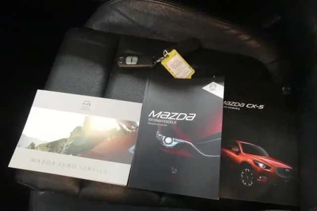 Mazda CX-5 (2016) thumbnail 5