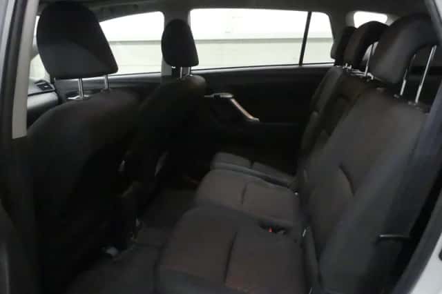 Toyota Verso (2011) thumbnail 4
