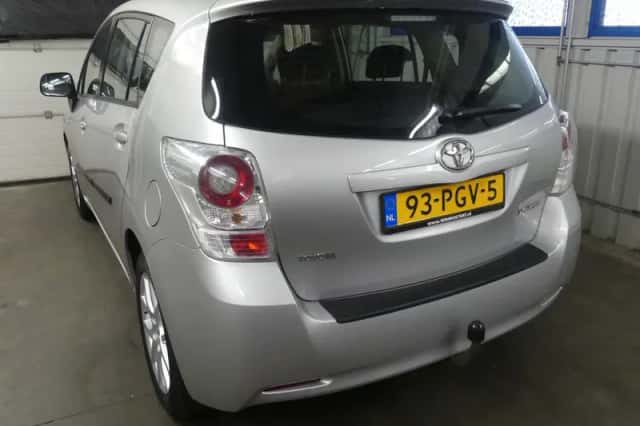 Toyota Verso (2011) thumbnail 6