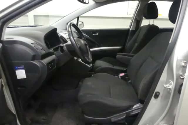 Toyota Verso (2006) thumbnail 2