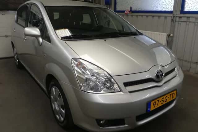 Toyota Verso (2006) thumbnail 3