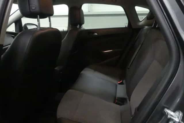 Opel Astra (2012) thumbnail 4