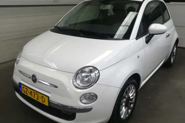 Fiat 500 (2015) thumbnail 1