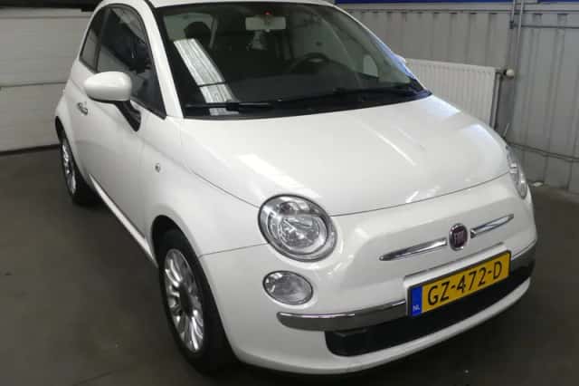 Fiat 500 (2015) thumbnail 3