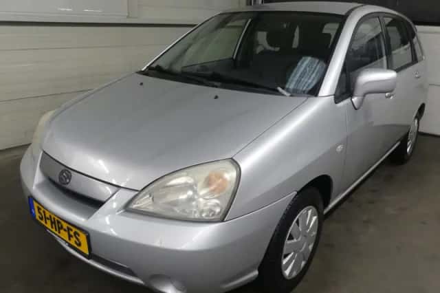 Suzuki Liana (2001) thumbnail 1