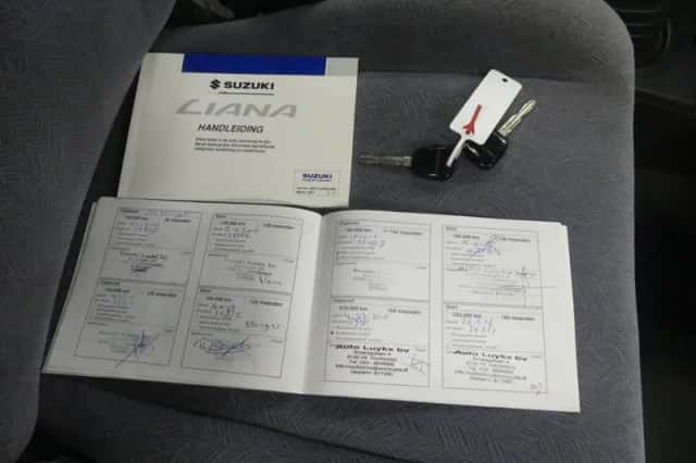 Suzuki Liana (2001) thumbnail 5