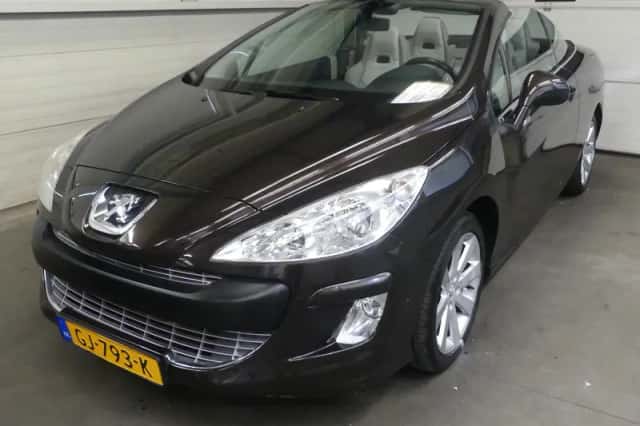 Peugeot 308 (2011) thumbnail 1